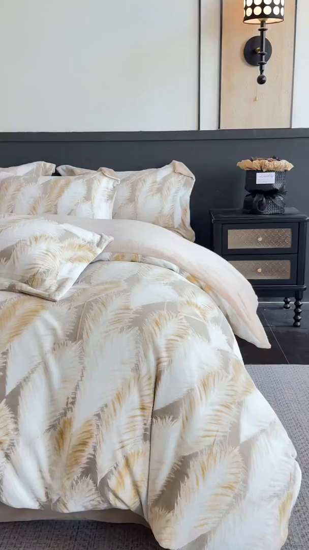 91家纺网 家纺一手货源 找家纺 罗优家纺 2025新款牛奶绒雕花绒四件套 芦苇花