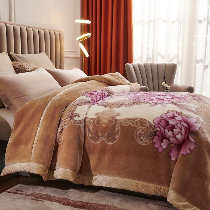 91家纺网 家纺一手货源 找家纺 雅诗帛 【2025年新款】双层加厚冬季毛毯拉舍尔毛毯加绒特厚婚庆结婚送礼毯子盖毯珊瑚绒 月夕花朝-黄