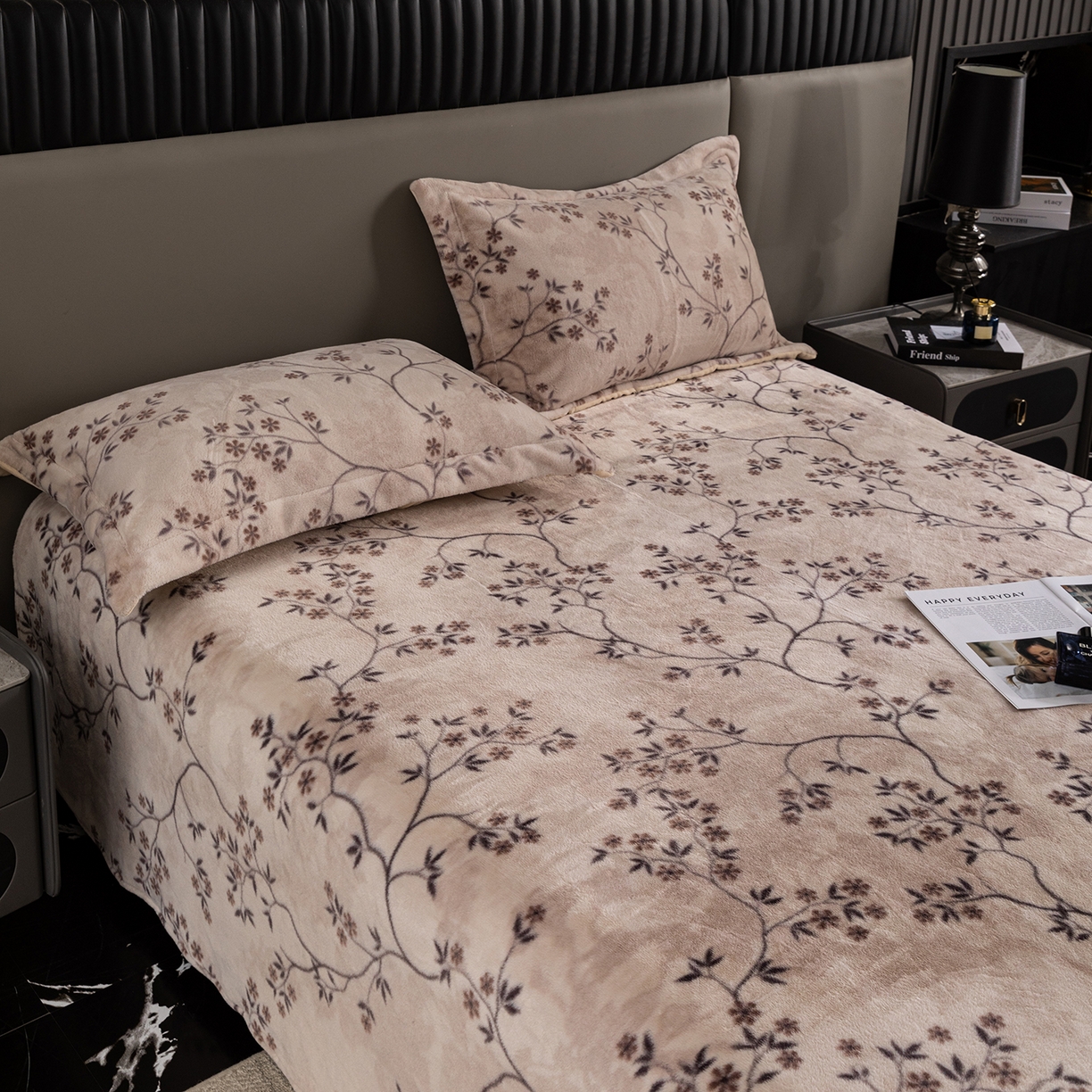 91家纺网 家纺一手货源 找家纺 （总）锦罗绣 2025新款全消光兔绒300克牛奶绒床单