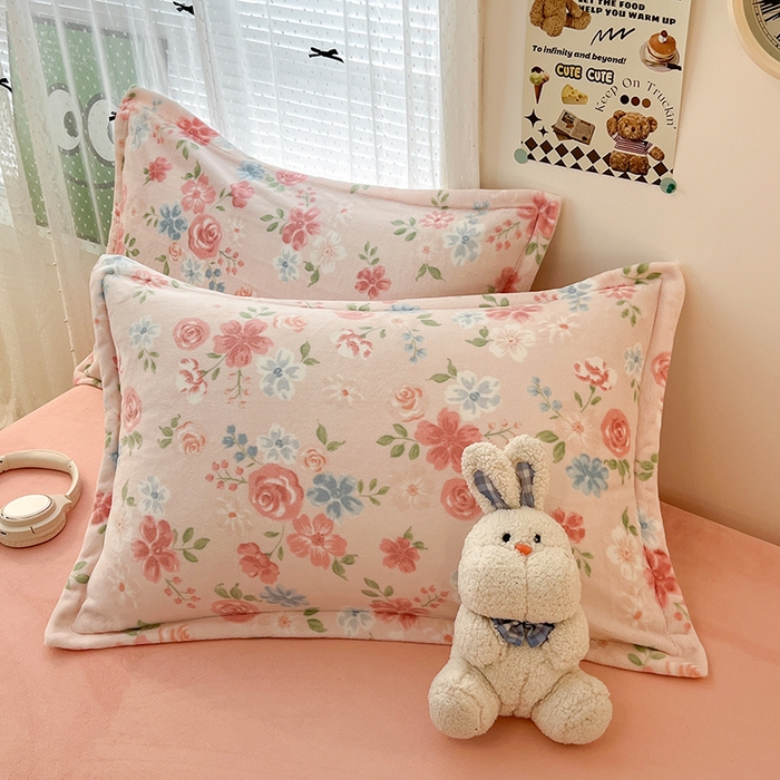 倾慕  2026新款高克重时尚印花牛奶绒单枕套 韵味