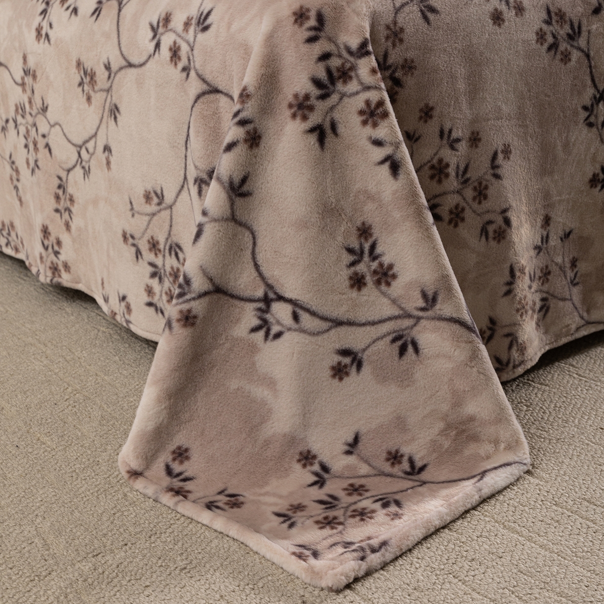 91家纺网 家纺一手货源 找家纺 锦罗绣 2025新款全消光兔绒300克牛奶绒床单 好眠时刻