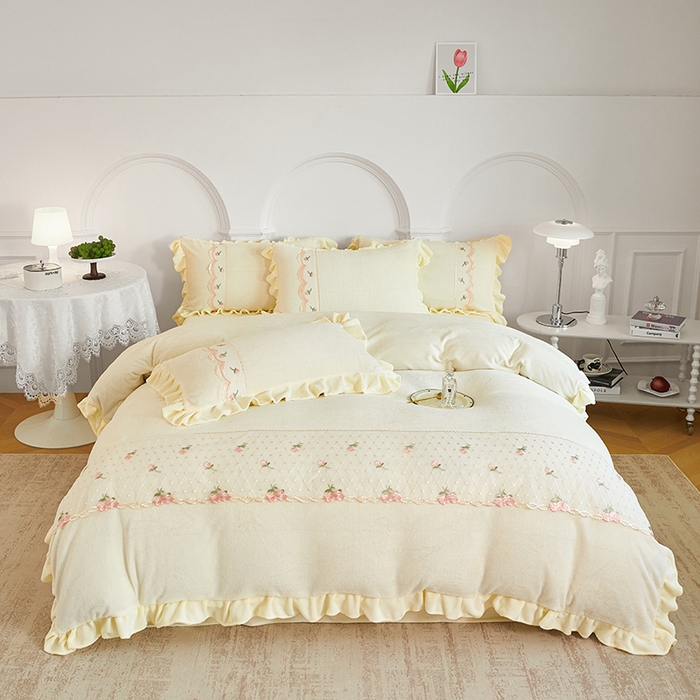 91家纺网 家纺一手货源 找家纺 （总）舒咪欧 2025新款牛奶绒刺绣花边 法式公主风四件套艾莎系列