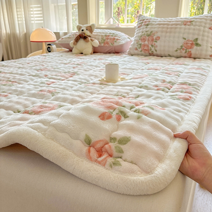 91家纺网 家纺一手货源 找家纺 （总）2025新款印花泡泡兔毛绒床垫学生宿舍床褥软垫