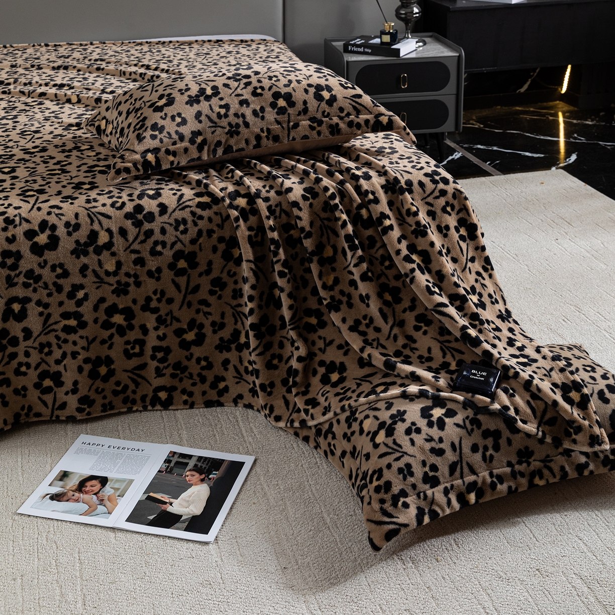 91家纺网 家纺一手货源 找家纺 锦罗绣 2025新款全消光兔绒300克牛奶绒床单 享乐一生