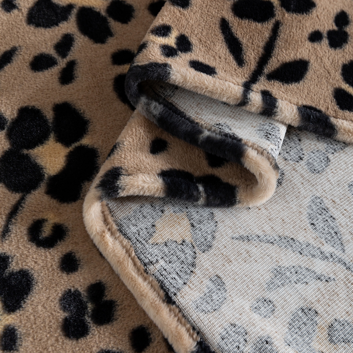 91家纺网 家纺一手货源 找家纺 锦罗绣 2025新款全消光兔绒300克牛奶绒床单 享乐一生