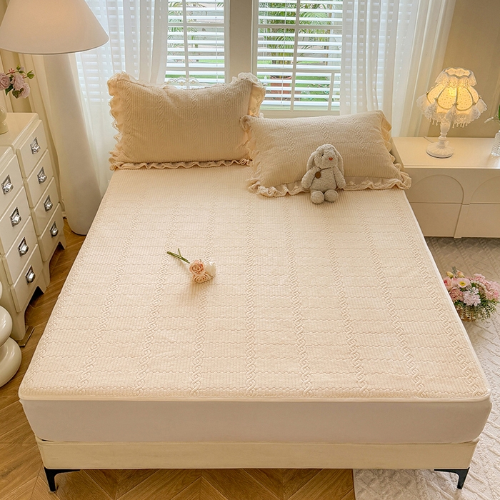 91家纺网 家纺一手货源 找家纺 （总）美达家纺 2025新款牛奶绒纯色夹棉床垫（可定制）