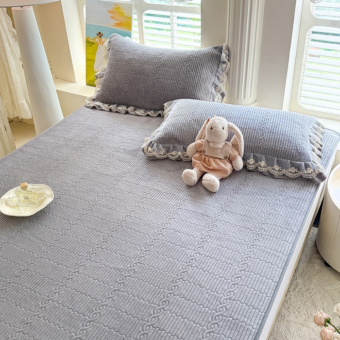 91家纺网 家纺一手货源 找家纺 （总）美达家纺 2025新款牛奶绒纯色夹棉床垫（可定制）