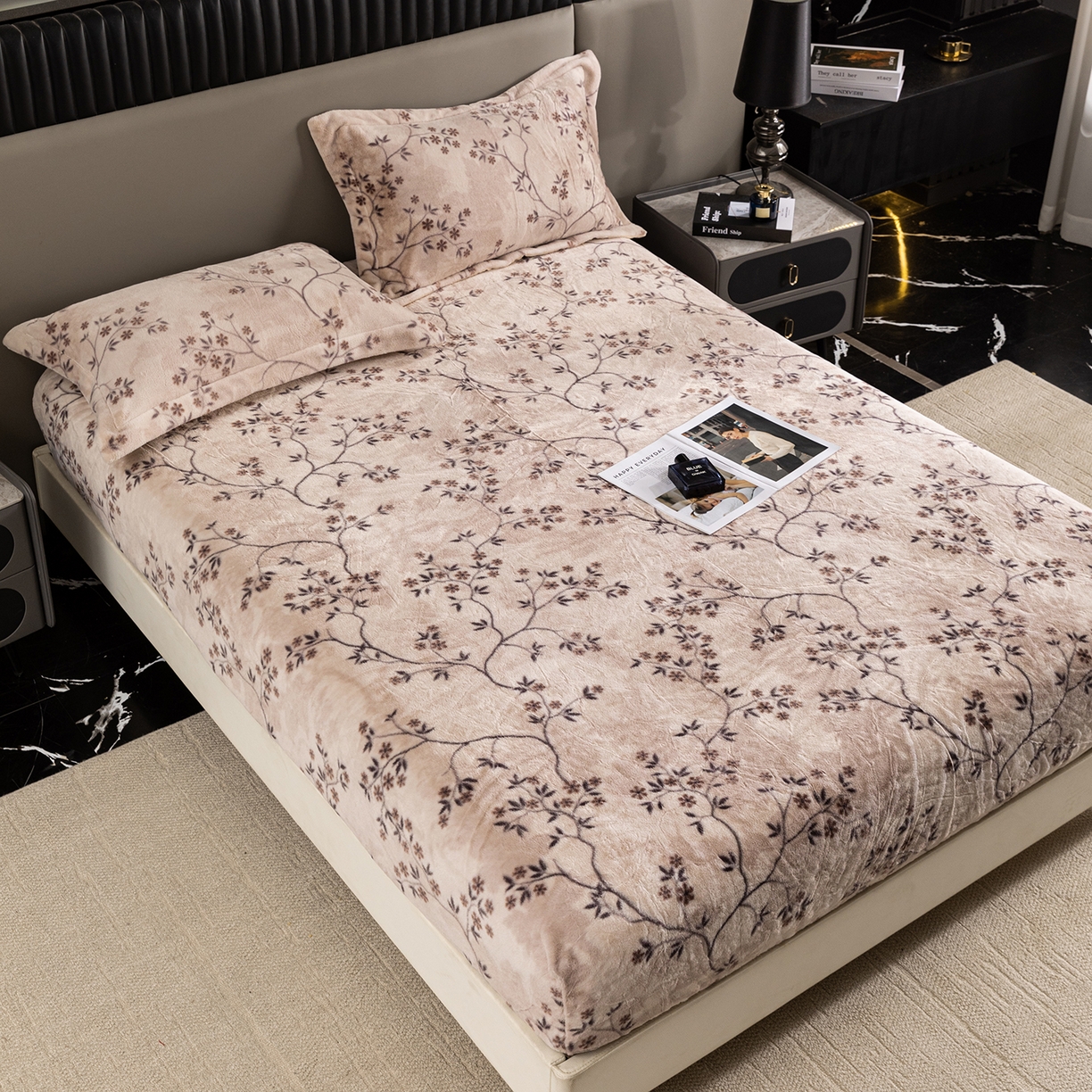 91家纺网 家纺一手货源 找家纺 （总）锦罗绣 2025新款全消光兔绒300克牛奶绒床笠