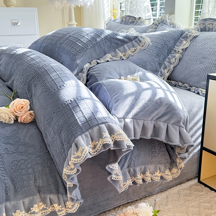 91家纺网 家纺一手货源 找家纺 （总）美达家纺 2025新款牛奶绒雕花系列床单四件套