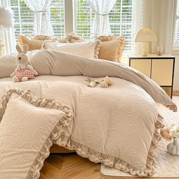 91家纺网 家纺一手货源 找家纺 （总）美达家纺 2025新款牛奶绒雕花系列床单四件套