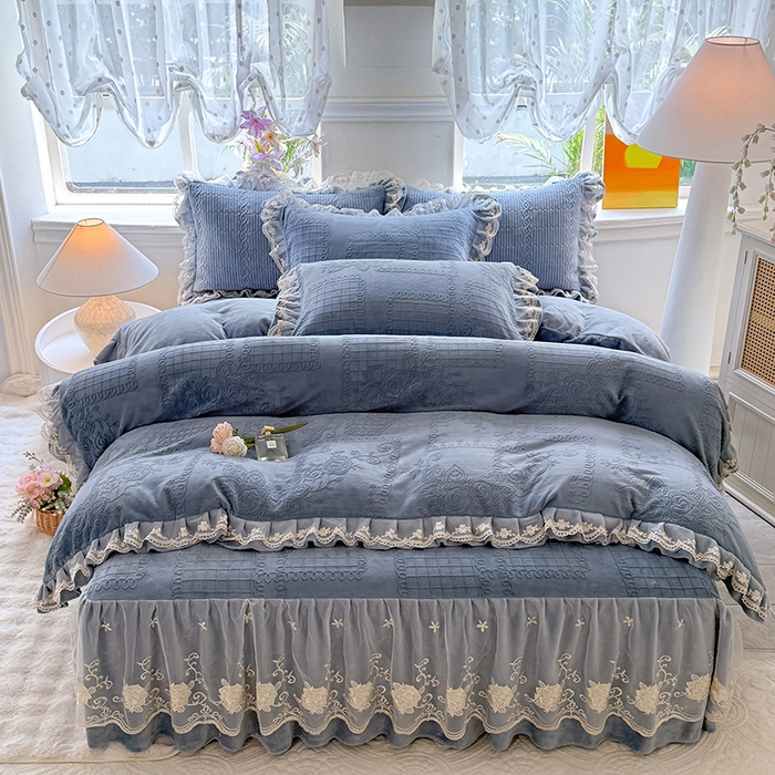 91家纺网 家纺一手货源 找家纺 （总）美达家纺 2025新款牛奶绒雕花系列床裙四件套（可定制）