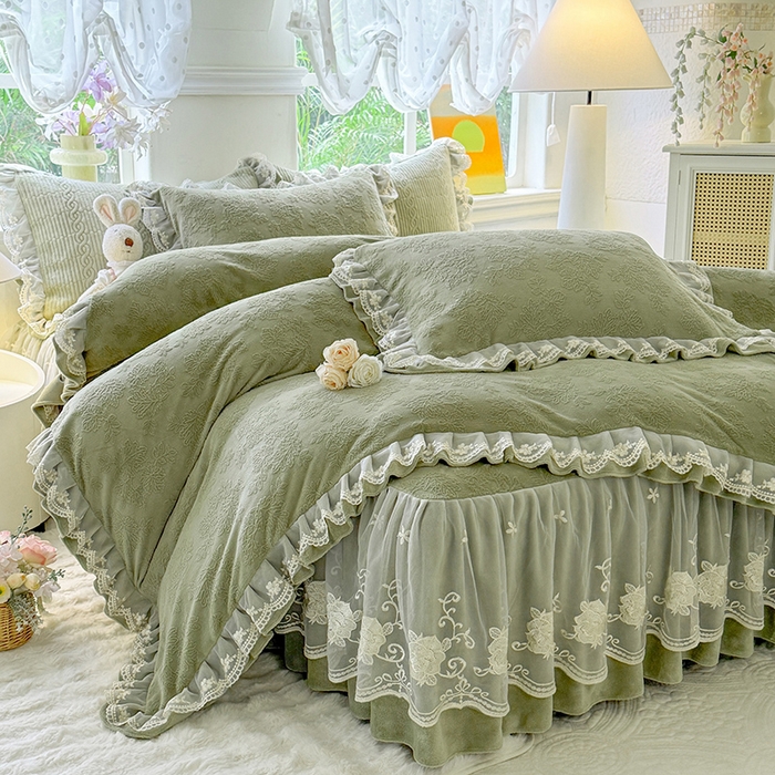 91家纺网 家纺一手货源 找家纺 （总）美达家纺 2025新款牛奶绒雕花系列床裙四件套（可定制）