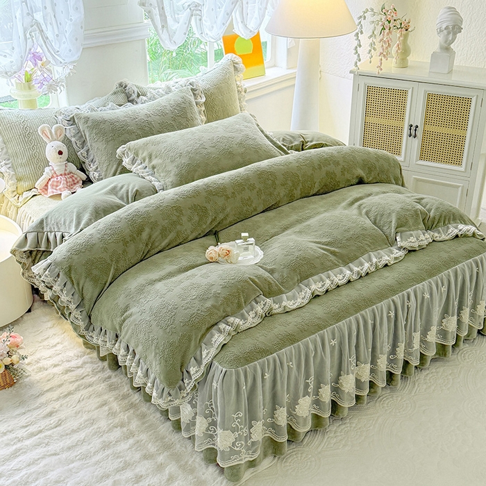 91家纺网 家纺一手货源 找家纺 （总）美达家纺 2025新款牛奶绒雕花系列床裙四件套（可定制）