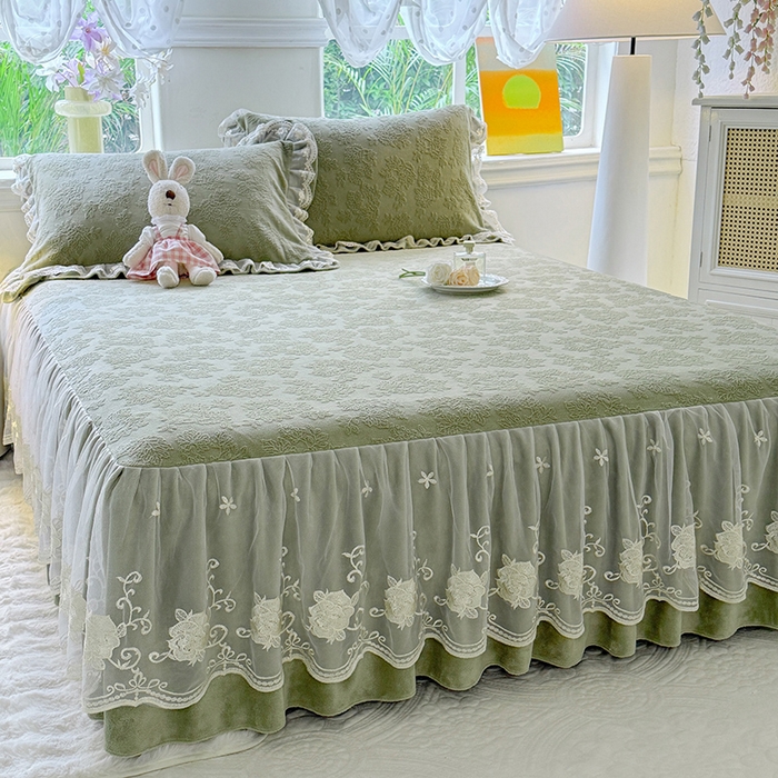 91家纺网 家纺一手货源 找家纺 （总）美达家纺 2025新款牛奶绒雕花系列床裙四件套（可定制）