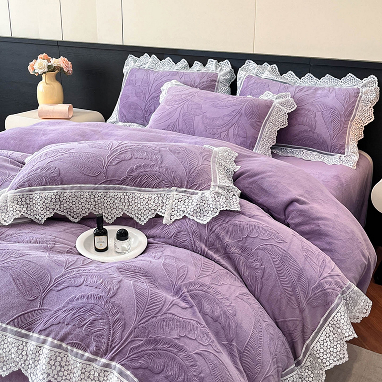 91家纺网 家纺一手货源 找家纺 （总）爱家（原缔乐家纺） 2025新款A类牛奶雕花绒四件套系列（床盖加20）