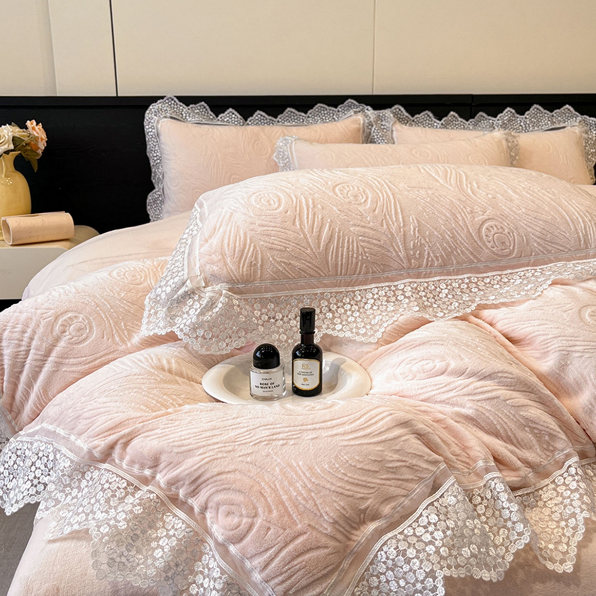 爱家（原缔乐家纺） 2025新款A类牛奶雕花绒四件套系列 锦羽-公主粉