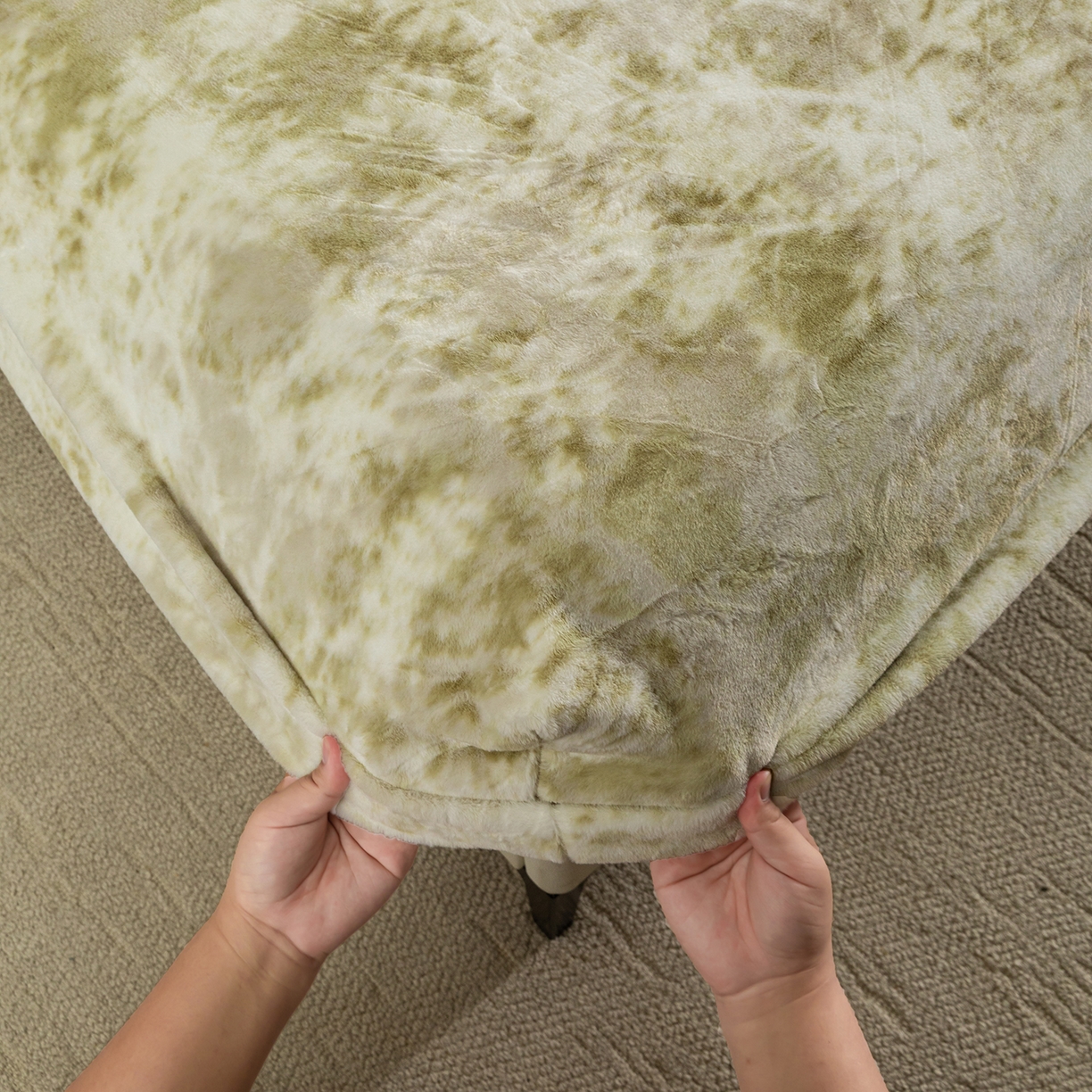 91家纺网 家纺一手货源 找家纺 锦罗绣 2025新款全消光兔绒300克牛奶绒床笠 绿野仙踪