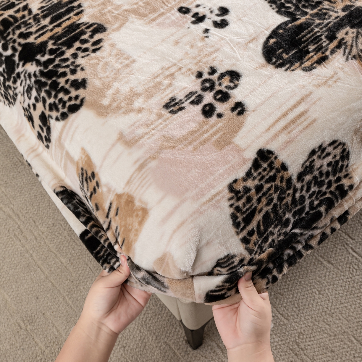 锦罗绣 2025新款全消光兔绒300克牛奶绒床笠 满园金色