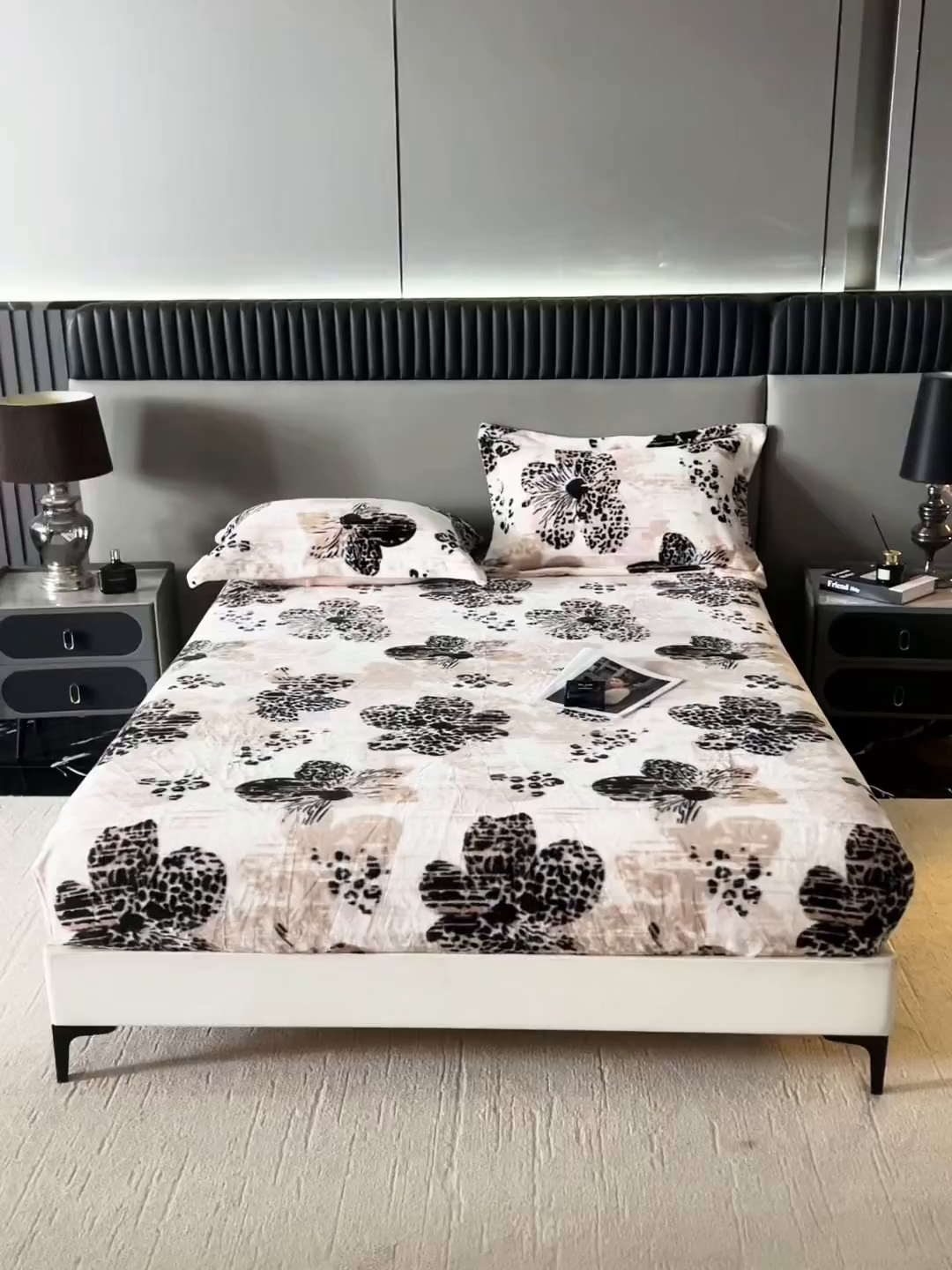 91家纺网 家纺一手货源 找家纺 锦罗绣 2025新款全消光兔绒300克牛奶绒床笠 满园金色