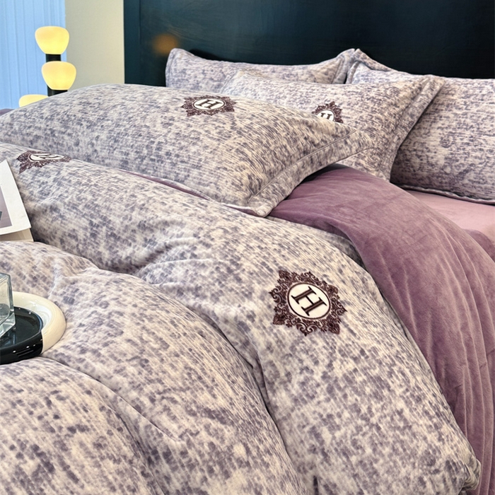 91家纺网 家纺一手货源 找家纺 （总）喜四方 2025新款超细旦婴儿宝宝绒印花四件套