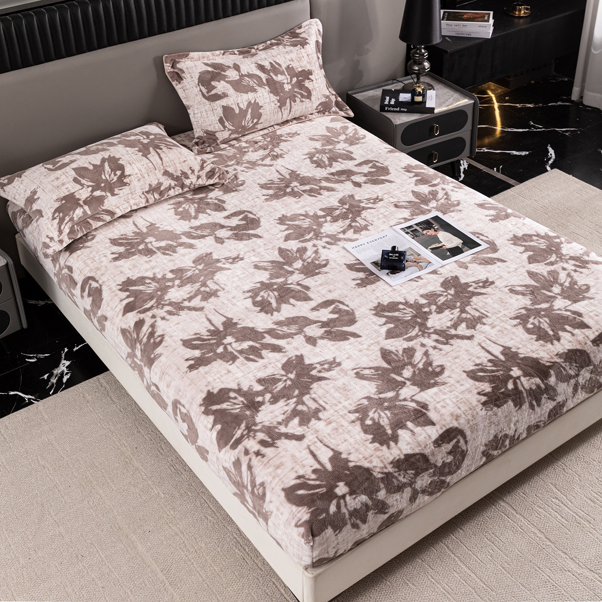 91家纺网 家纺一手货源 找家纺 锦罗绣 2025新款全消光兔绒300克牛奶绒床笠 山水一色