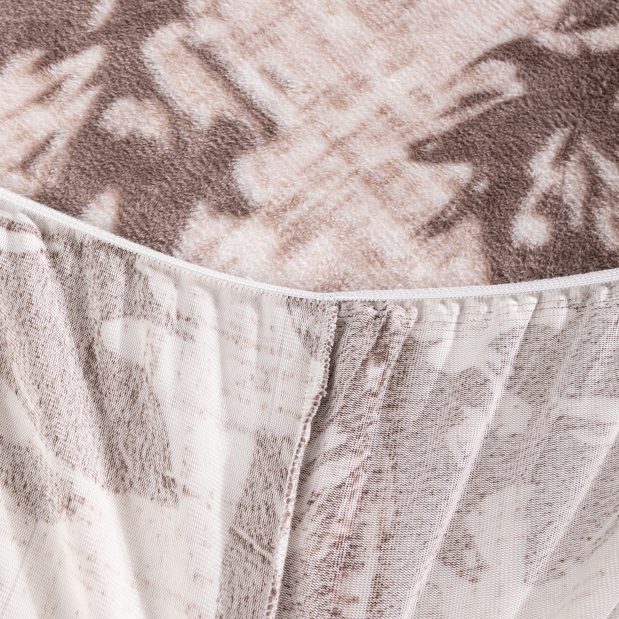 91家纺网 家纺一手货源 找家纺 锦罗绣 2025新款全消光兔绒300克牛奶绒床笠 山水一色