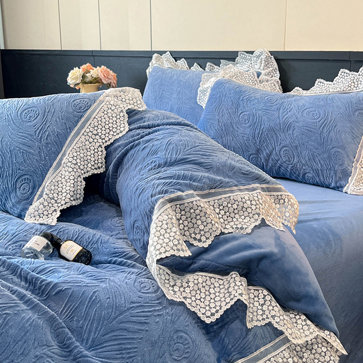 91家纺网 家纺一手货源 找家纺 爱家（原缔乐家纺） 2025新款A类牛奶雕花绒四件套系列 锦羽-宾利兰