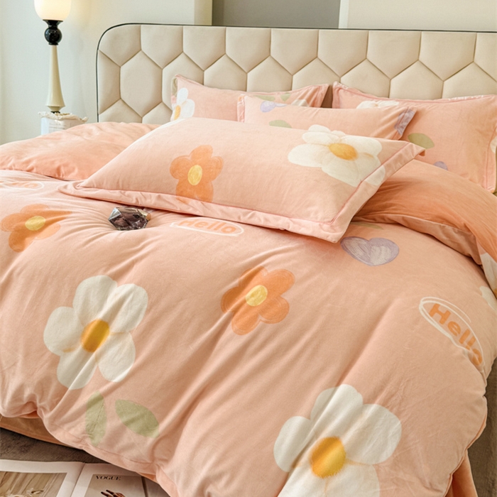 91家纺网 家纺一手货源 找家纺 喜四方 2025新款超细旦婴儿宝宝绒印花四件套 初心-桔