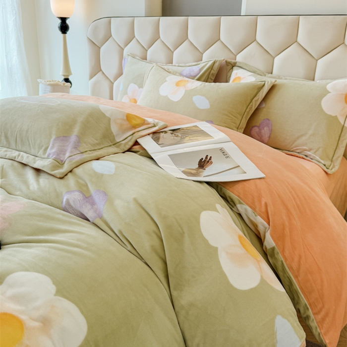 91家纺网 家纺一手货源 找家纺 喜四方 2025新款超细旦婴儿宝宝绒印花四件套 初心-绿