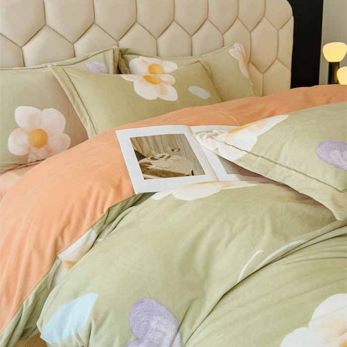 91家纺网 家纺一手货源 找家纺 喜四方 2025新款超细旦婴儿宝宝绒印花四件套 初心-绿