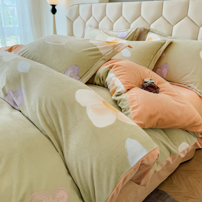 91家纺网 家纺一手货源 找家纺 喜四方 2025新款超细旦婴儿宝宝绒印花四件套 初心-绿