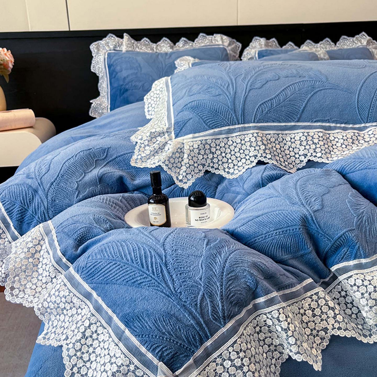 91家纺网 家纺一手货源 找家纺 爱家（原缔乐家纺） 2025新款A类牛奶雕花绒四件套系列 海岛热恋-宾利兰