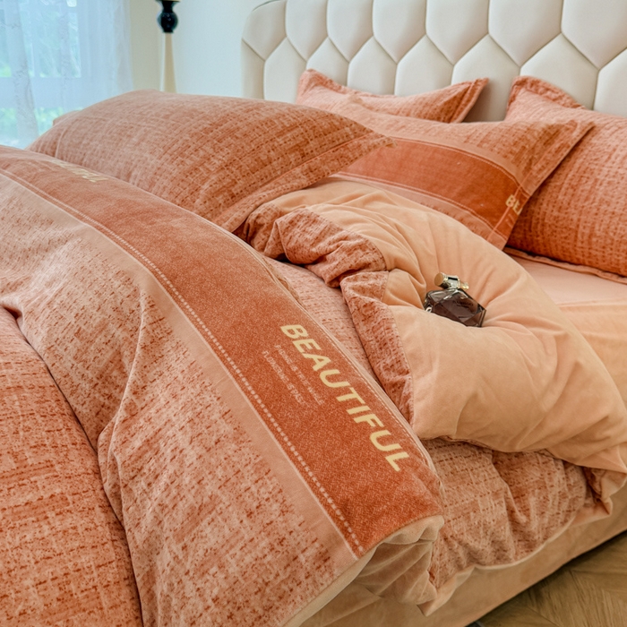 91家纺网 家纺一手货源 找家纺 喜四方 2025新款超细旦婴儿宝宝绒印花四件套 都市柏林