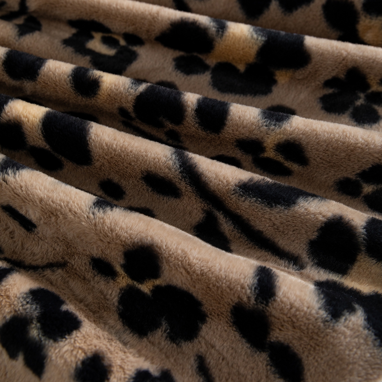 91家纺网 家纺一手货源 找家纺 锦罗绣 2025新款全消光兔绒300克牛奶绒床笠 享乐一生