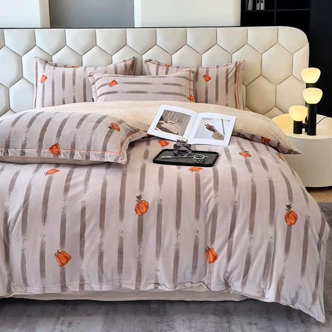 91家纺网 家纺一手货源 找家纺 喜四方 2025新款超细旦婴儿宝宝绒印花四件套 番禧