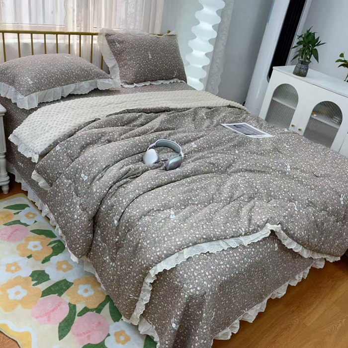 91家纺网 家纺一手货源 找家纺 （总）暖居 2025新款法式纯棉砂洗棉花床盖三件套同款豆豆被双面纯棉被套