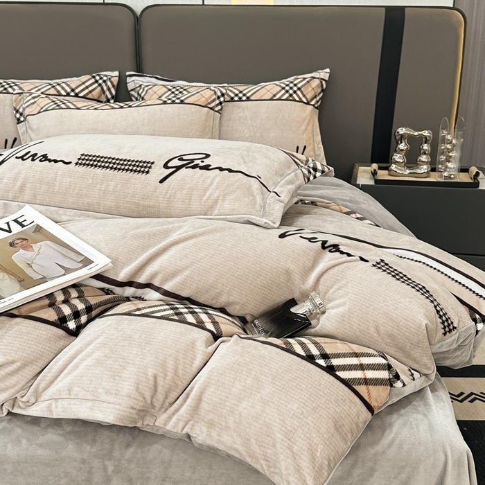 91家纺网 家纺一手货源 找家纺 喜四方 2025新款超细旦婴儿宝宝绒印花四件套 罗拉