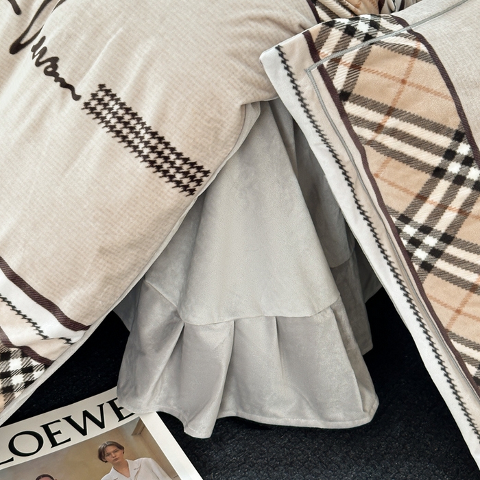 91家纺网 家纺一手货源 找家纺 喜四方 2025新款超细旦婴儿宝宝绒印花四件套 罗拉