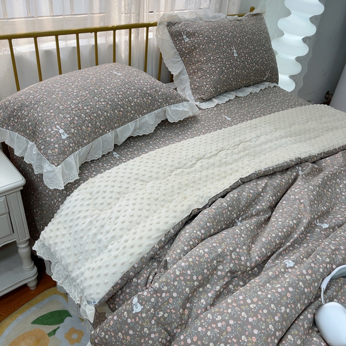 91家纺网 家纺一手货源 找家纺 暖居 2025新款法式纯棉砂洗棉花床盖三件套同款豆豆被双面纯棉被套 欧若拉