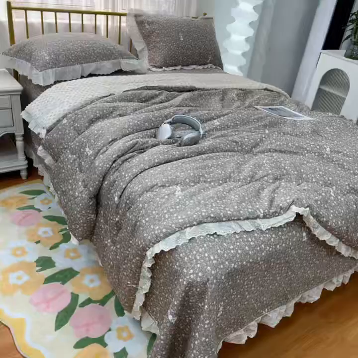 91家纺网 家纺一手货源 找家纺 暖居 2025新款法式纯棉砂洗棉花床盖三件套同款豆豆被双面纯棉被套 欧若拉