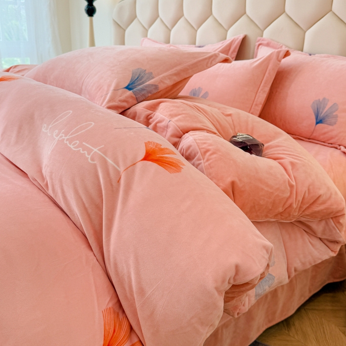 91家纺网 家纺一手货源 找家纺 喜四方 2025新款超细旦婴儿宝宝绒印花四件套 森沐