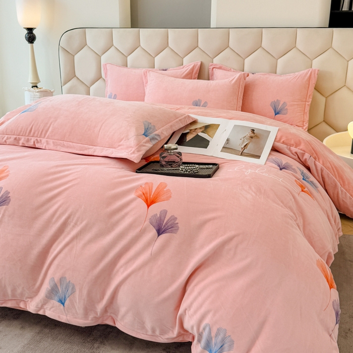 91家纺网 家纺一手货源 找家纺 喜四方 2025新款超细旦婴儿宝宝绒印花四件套 森沐