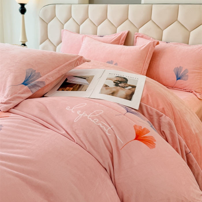 91家纺网 家纺一手货源 找家纺 喜四方 2025新款超细旦婴儿宝宝绒印花四件套 森沐