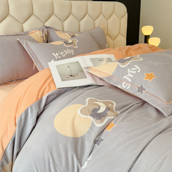 91家纺网 家纺一手货源 找家纺 喜四方 2025新款超细旦婴儿宝宝绒印花四件套 时宜