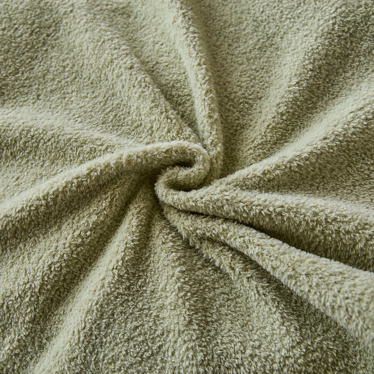 91家纺网 家纺一手货源 找家纺 锦罗绣 2025新款雪尼绒艾尼绒230克全消光绣花系列四件套 果绿+卡其