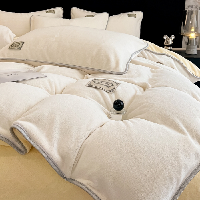 91家纺网 家纺一手货源 找家纺 （总）眠博士 2025新款时尚款牛奶绒加厚保暖四件套四件套