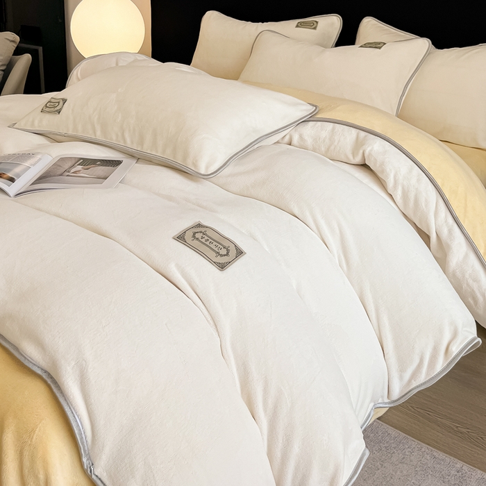 91家纺网 家纺一手货源 找家纺 （总）眠博士 2025新款时尚款牛奶绒加厚保暖四件套四件套