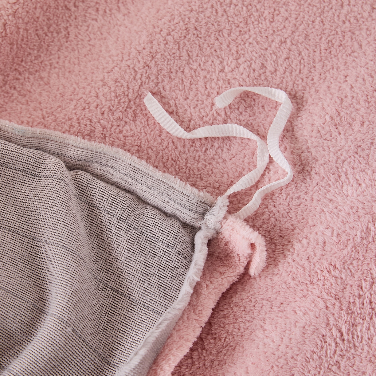 91家纺网 家纺一手货源 找家纺 锦罗绣 2025新款雪尼绒艾尼绒230克全消光绣花系列单被套  玉粉+帝灰