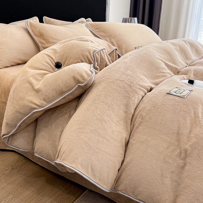 91家纺网 家纺一手货源 找家纺 （总）眠博士 2025新款时尚款牛奶绒加厚保暖四件套四件套