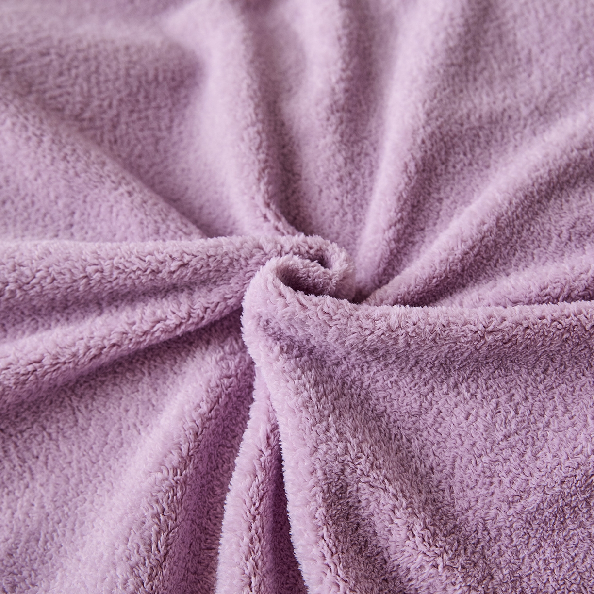 91家纺网 家纺一手货源 找家纺 锦罗绣 2025新款雪尼绒艾尼绒230克全消光绣花系列单被套 紫色+熏衣紫